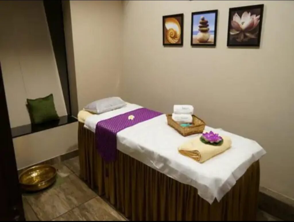 ‘वेदा स्पा’मध्ये मसाज; बाणेर पोलिसांचा छापा, पार्लरच्या नावाखाली भलताच प्रकार